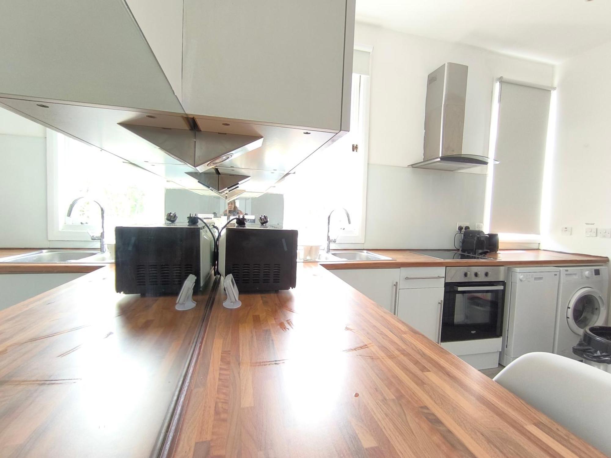 Bright Chiswick Apartment - Great Location London Exterior photo